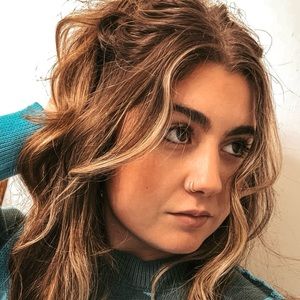 Meet your Posher, Macy